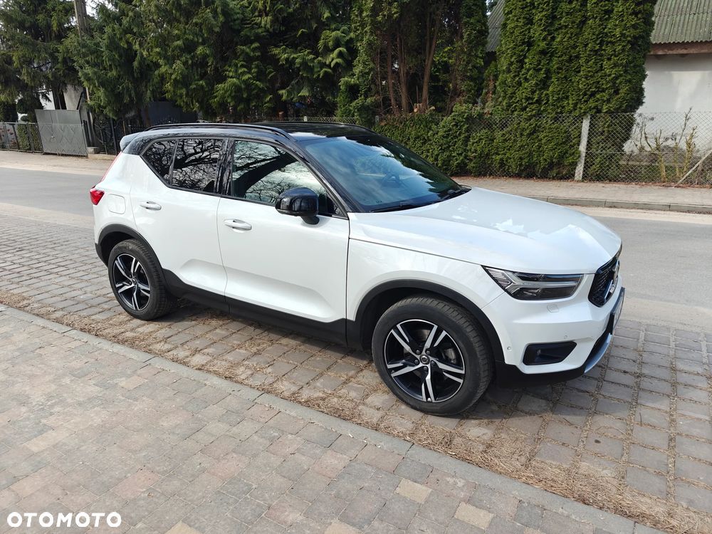 Volvo XC 40 D4 AWD Geartronic R-Design - 5