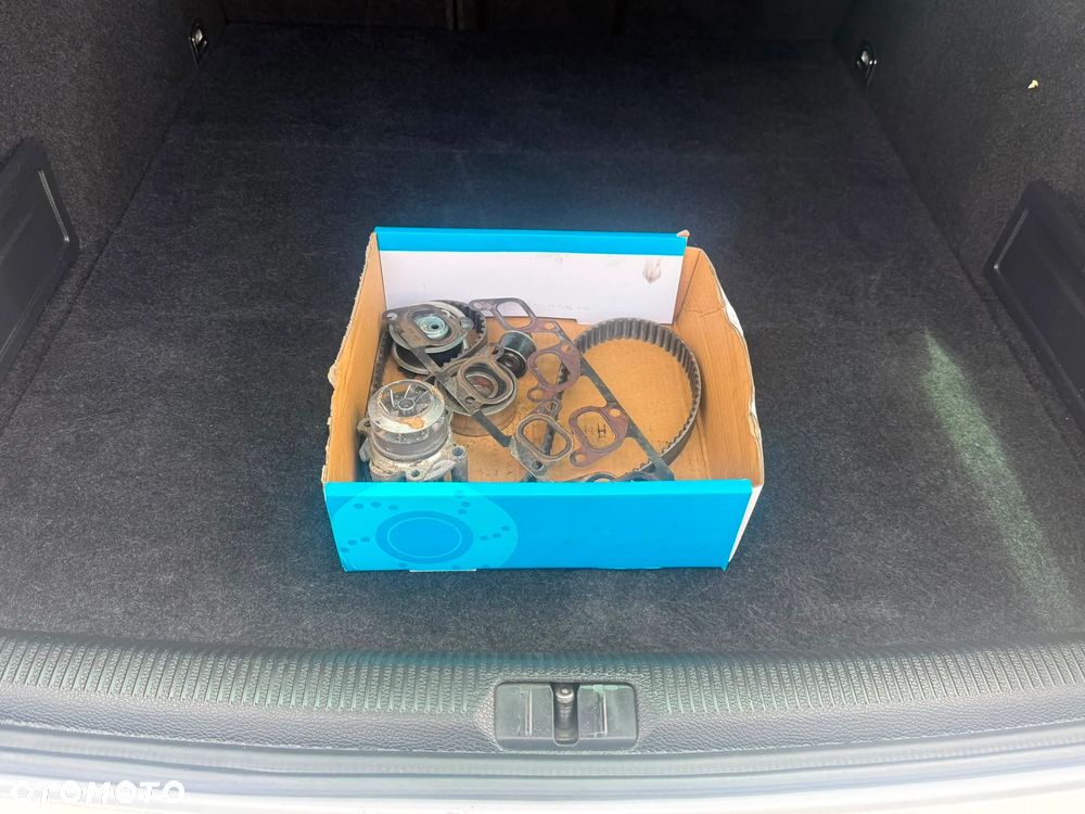 Volkswagen Passat - 39