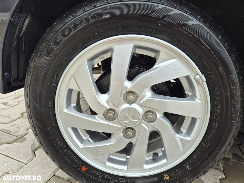 Mitsubishi Space Star 1.2 2WD MT Inform - 8