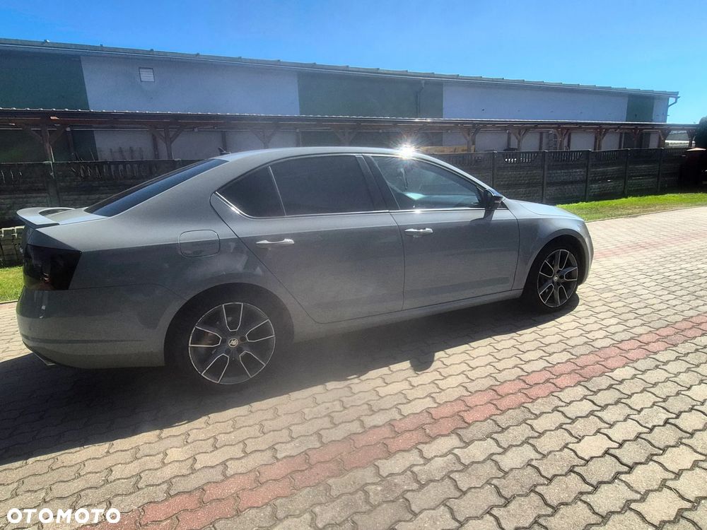Skoda Octavia 2.0 TDI RS - 3