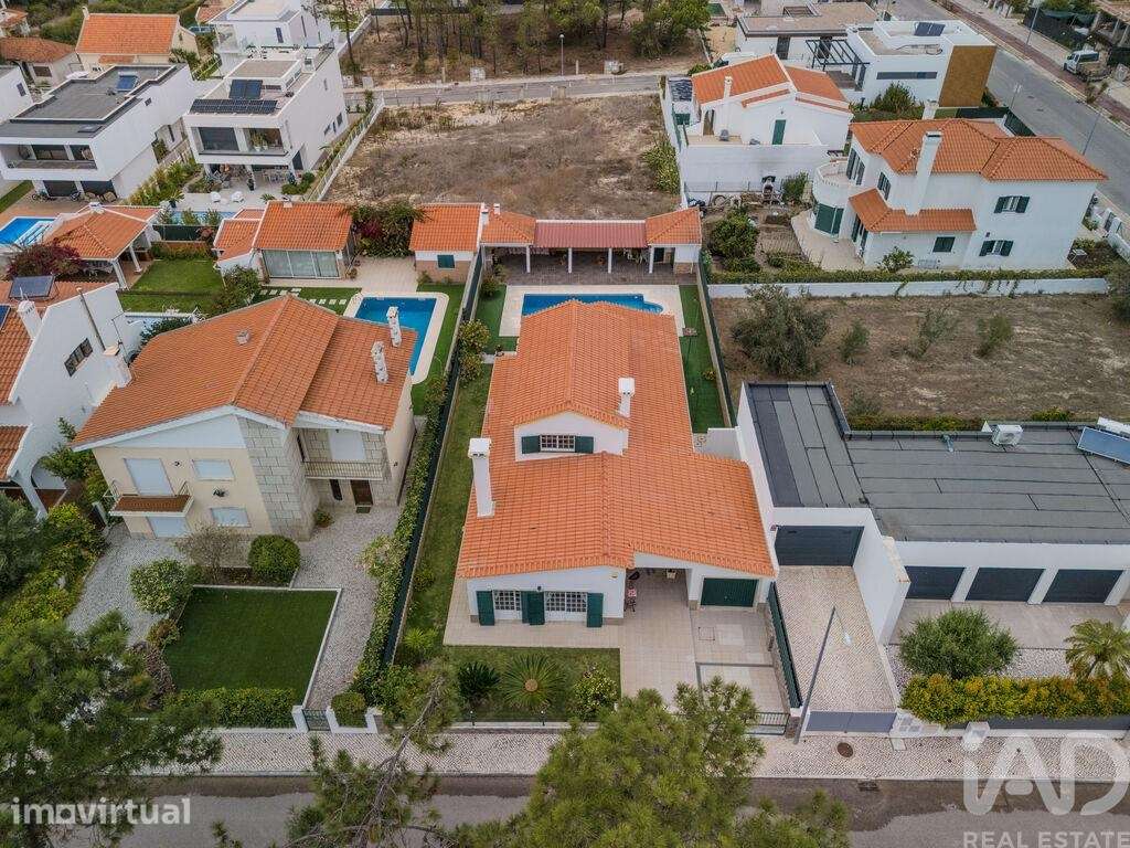 Casa / Villa T3 em Sesimbra (Castelo) de 222,00 m2 - Grande imagem: 3/9