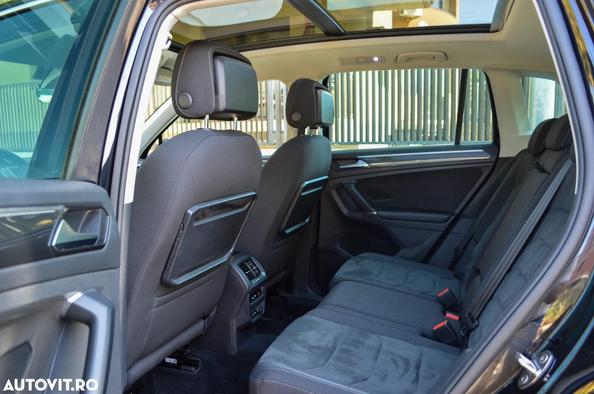 Volkswagen Tiguan 2.0 TDI SCR 4MOTION DSG Highline - 27