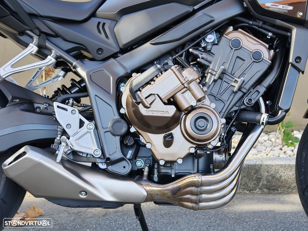 Honda CB 650R E-Clutch + Pack Confort - 21