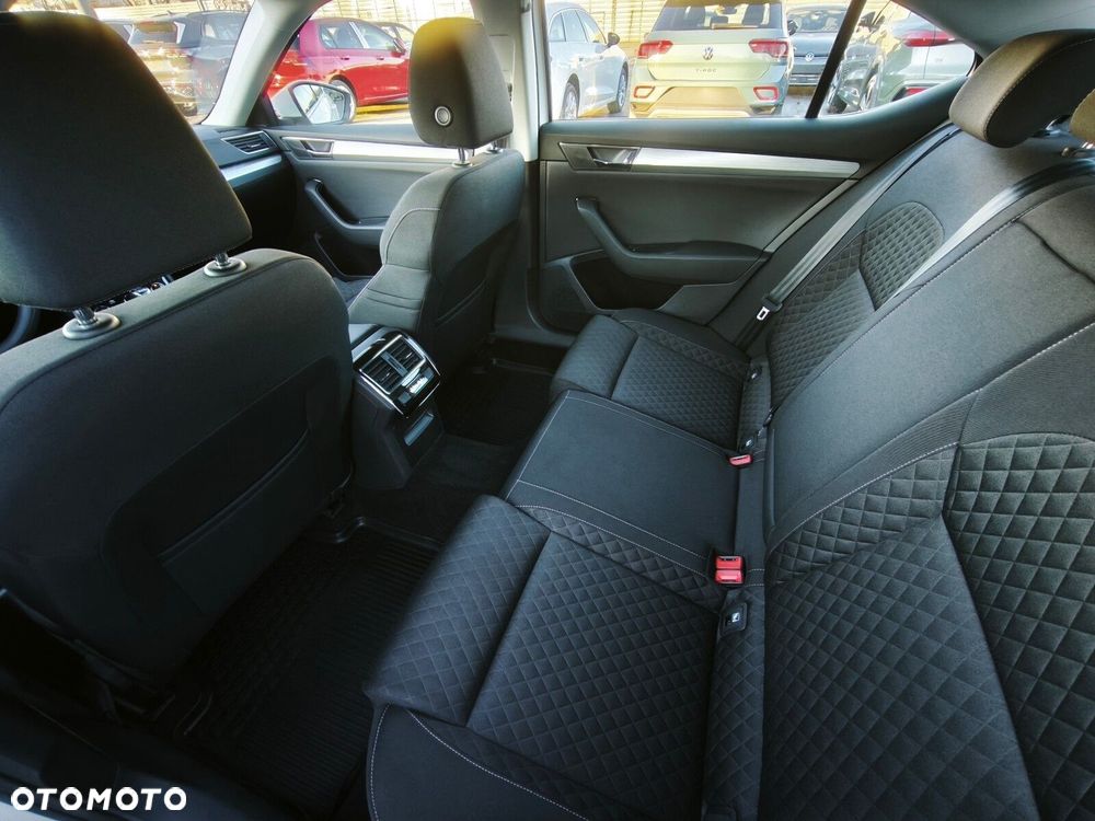 Skoda Superb 2.0 TDI SCR 4x4 Ambition DSG - 19