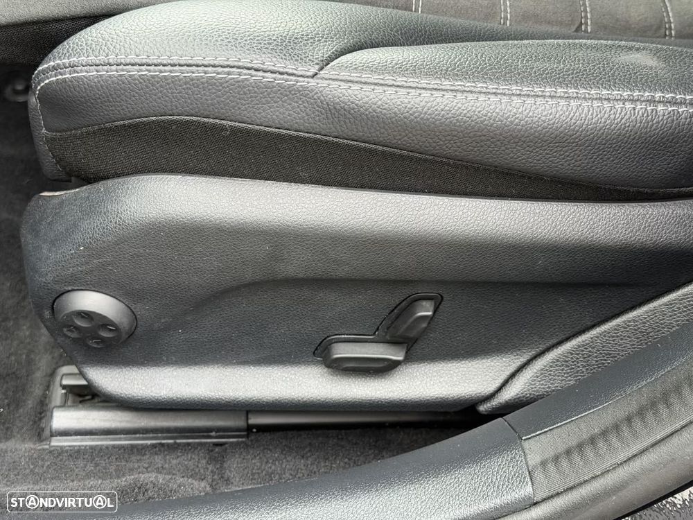 Mercedes-Benz C 300 - 4