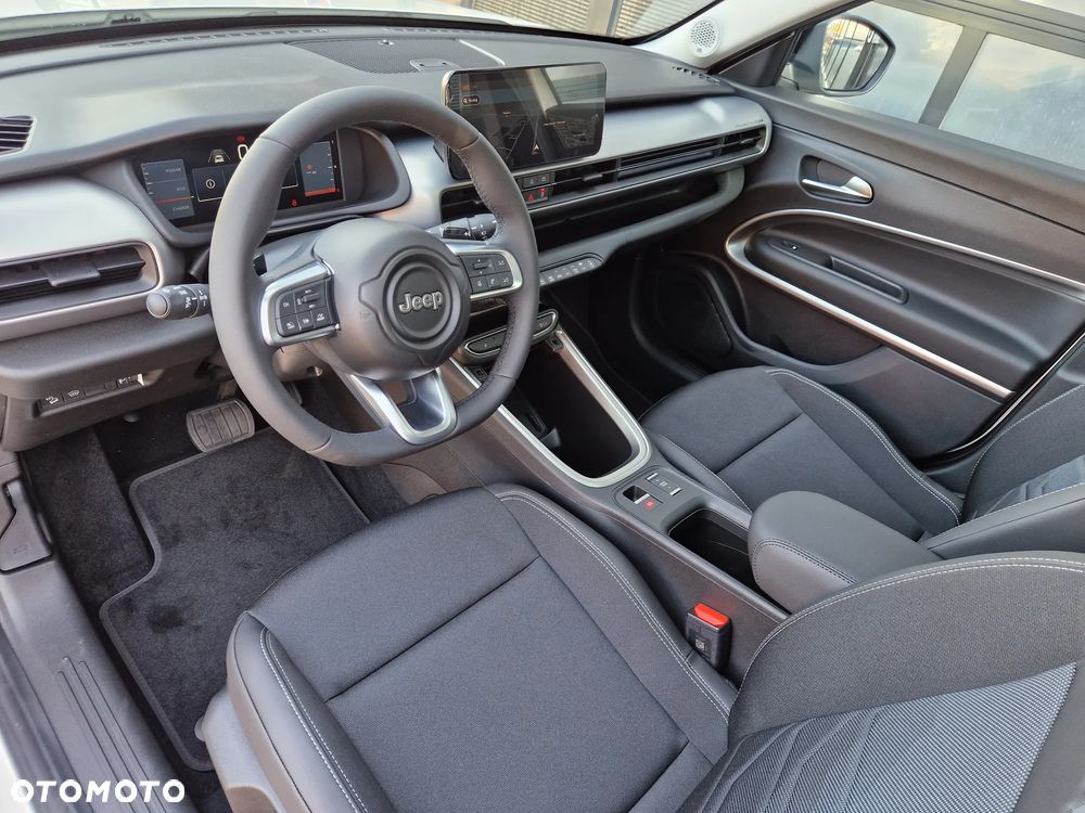 Jeep Avenger 1.2 T3 mHEV Summit FWD eDCT6 - 18
