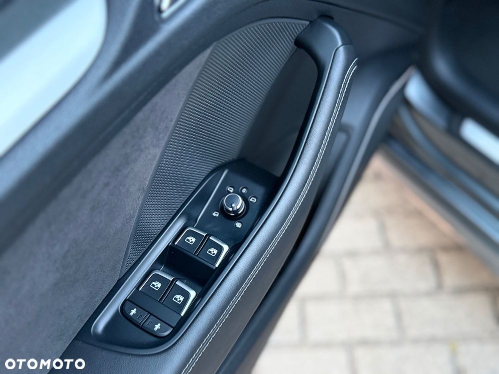 Audi A3 Sportback 2.0 TDI (clean diesel) quattro S tronic S line Sportpaket - 9