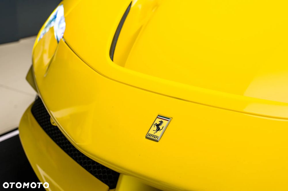 Ferrari SF90 Stradale - 13