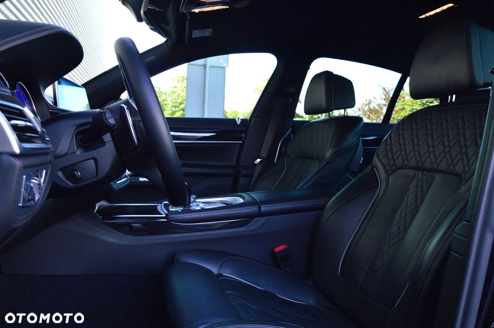 BMW Seria 7 750d xDrive - 14
