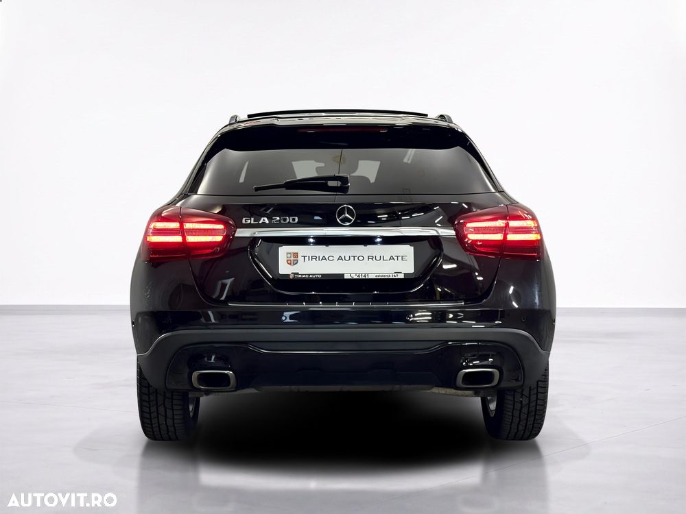 Mercedes-Benz GLA - 5