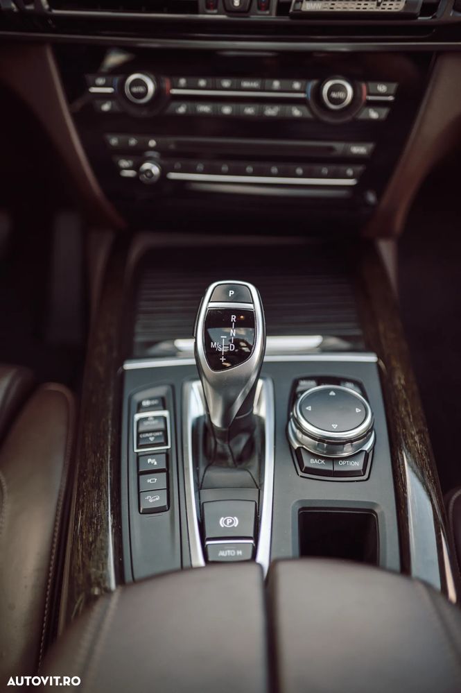 BMW X5 xDrive30d - 13