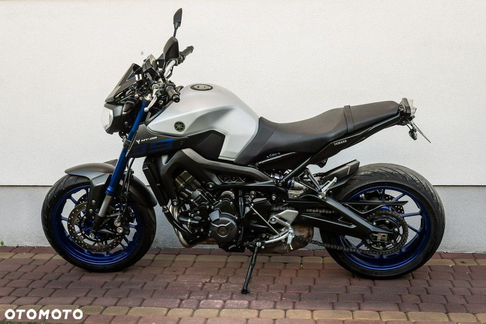 Yamaha MT - 5