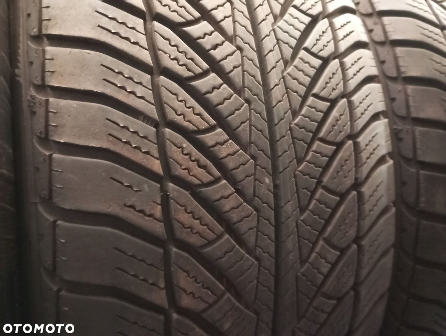 Opony zimowe Goodyear Ultra Grip 8 Performance 4x 245/45R18 100 V ZIMA 4szt - 2
