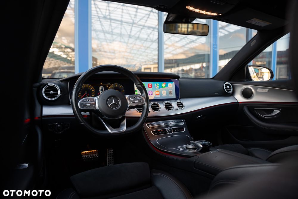 Mercedes-Benz Klasa E 220 d 9G-TRONIC AMG Line - 25