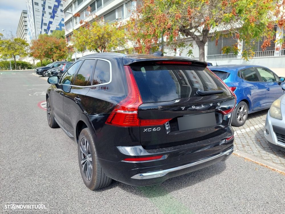 Volvo XC 60 2.0 T6 PHEV Core AWD - 3
