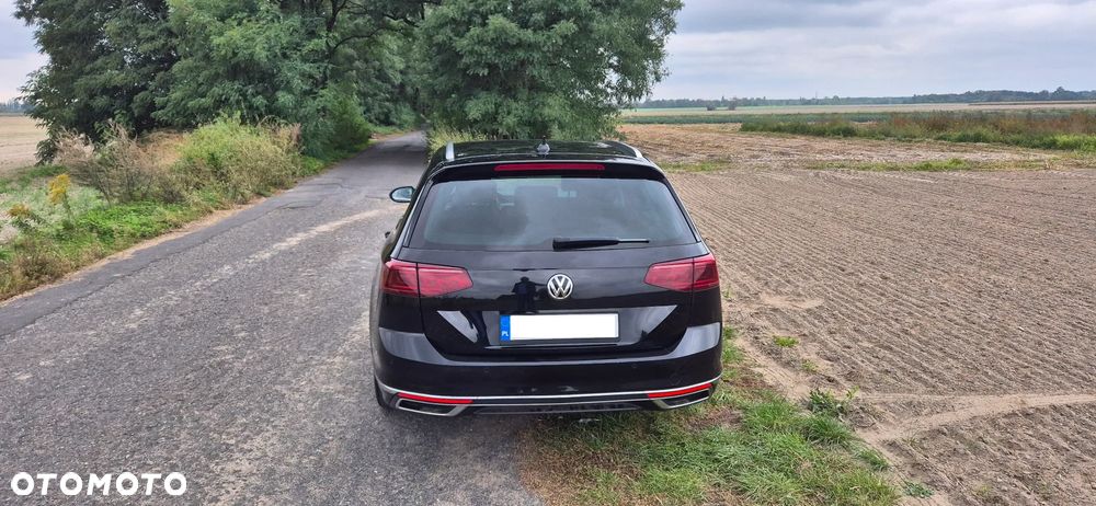 Volkswagen Passat 2.0 TSI Elegance DSG - 4
