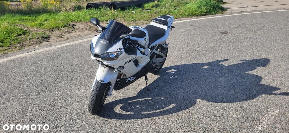 Yamaha R6 - 7