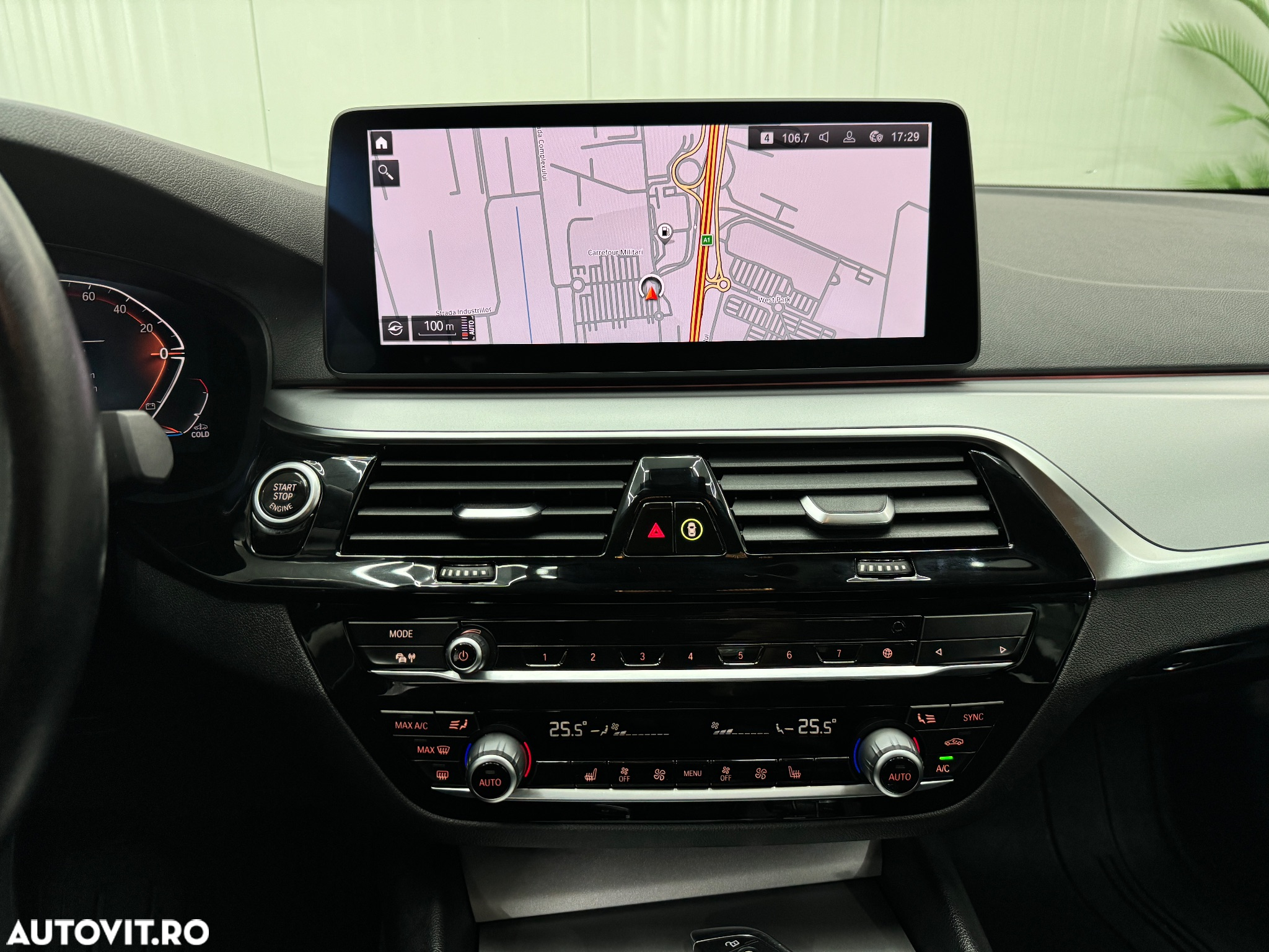 BMW Seria 5 530i xDrive AT MHEV - 16