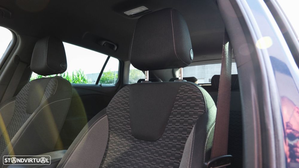 Opel Astra Sports Tourer 1.2 T Business Edition S/S - 12