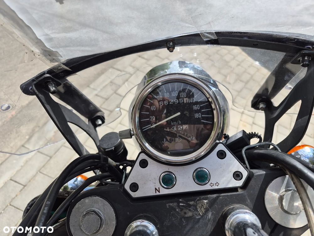 Suzuki VZ - 3