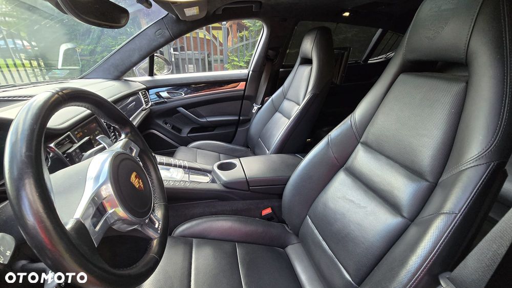 Porsche Panamera Turbo S Executive PDK - 12