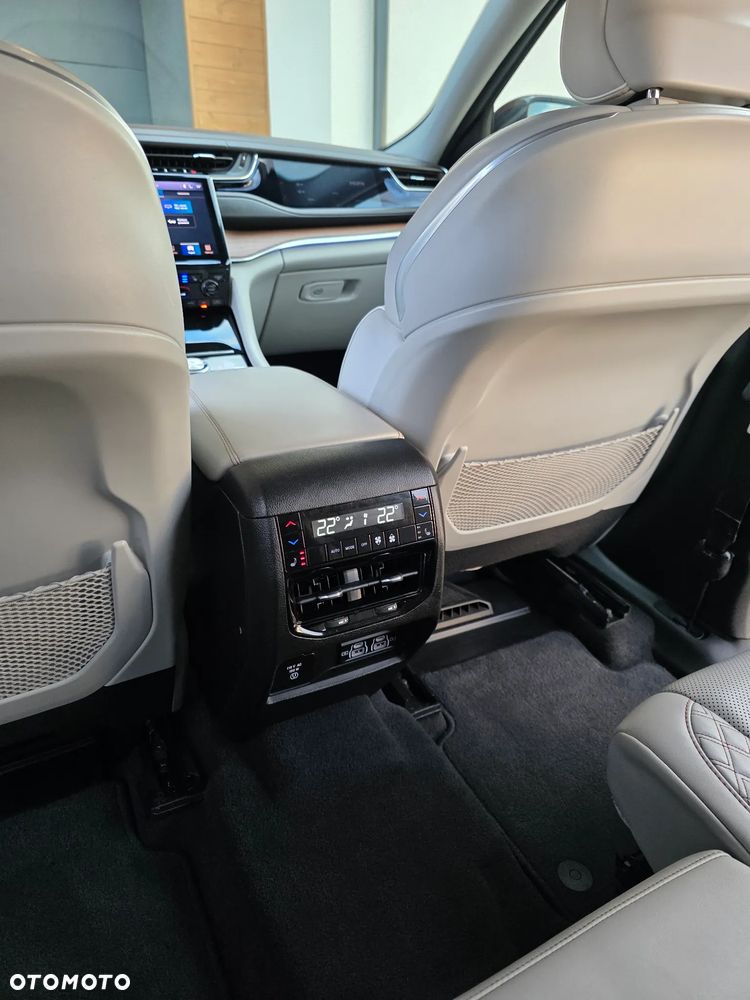 Jeep Grand Cherokee 5.7 V8 HEMI 4WD Automatik Summit - 28
