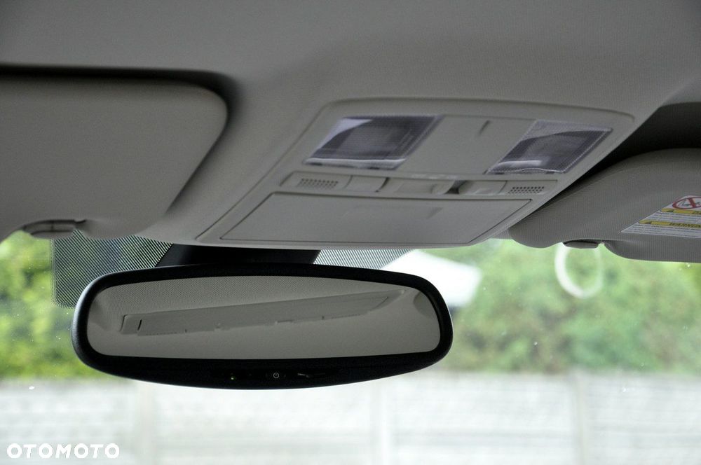 Mazda 6 2.0 Exclusive + - 11