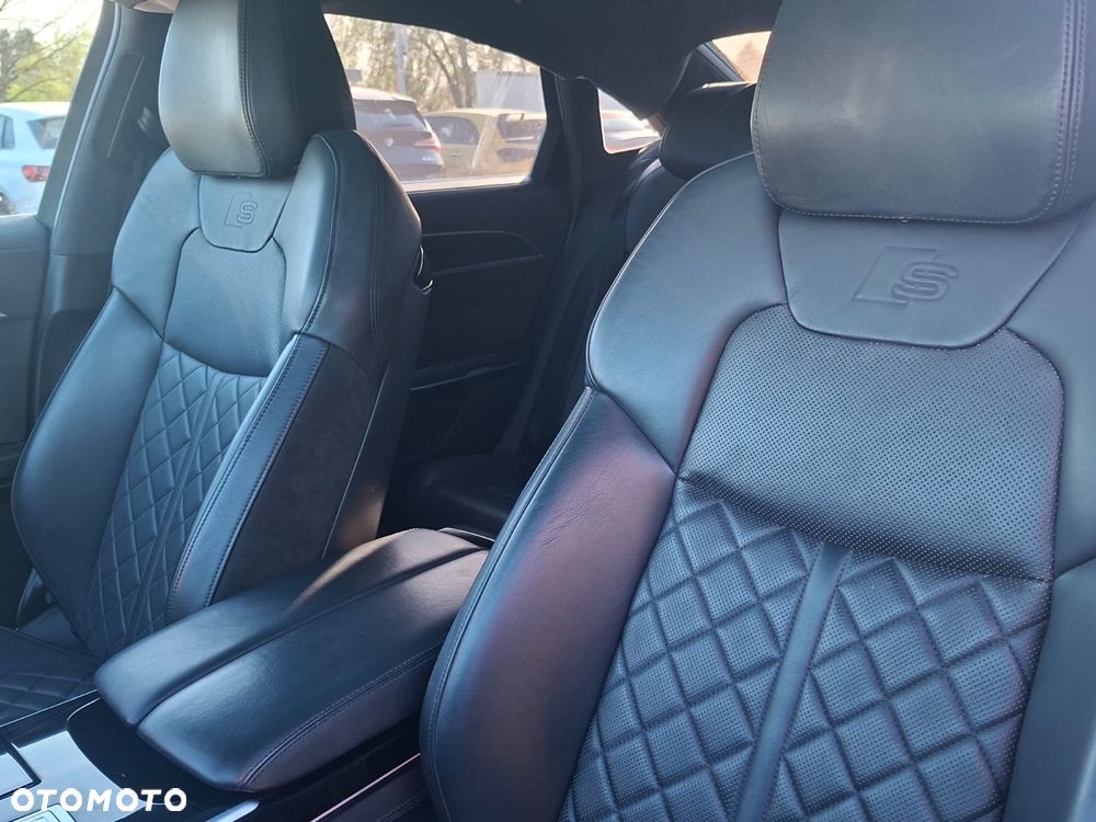 Audi A8 60 TFSI e Quattro Tiptronic - 23