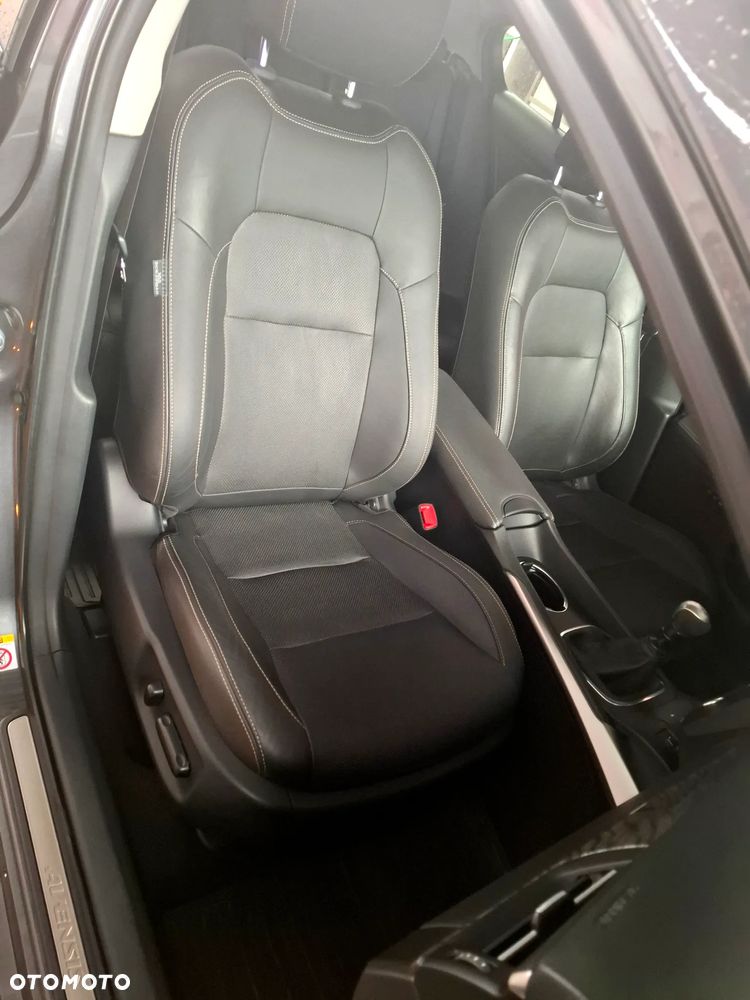 Toyota Avensis 1.8 Prestige - 13