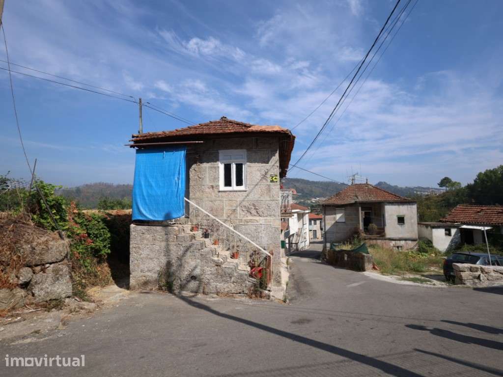 Moradia T2 para restauro | Armil, Fafe - Grande imagem: 3/10