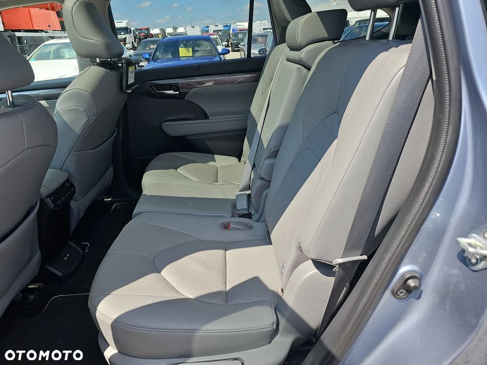 Toyota Highlander 2.5 Hybrid Executive - 12