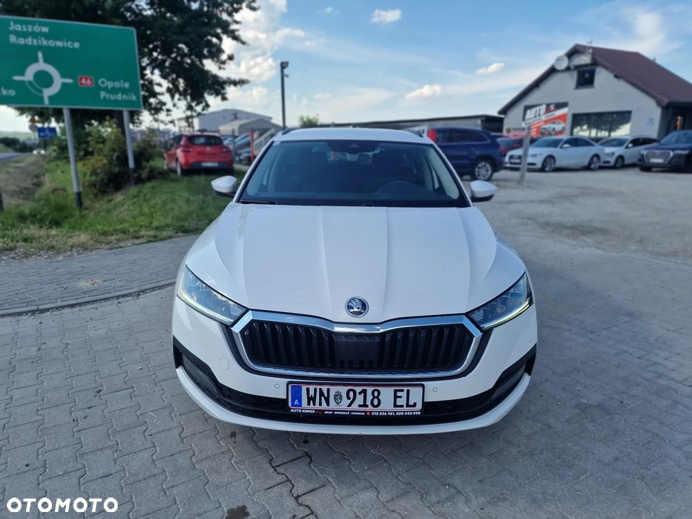 Skoda Octavia 2.0 TDI DSG 4x4 Ambition - 4