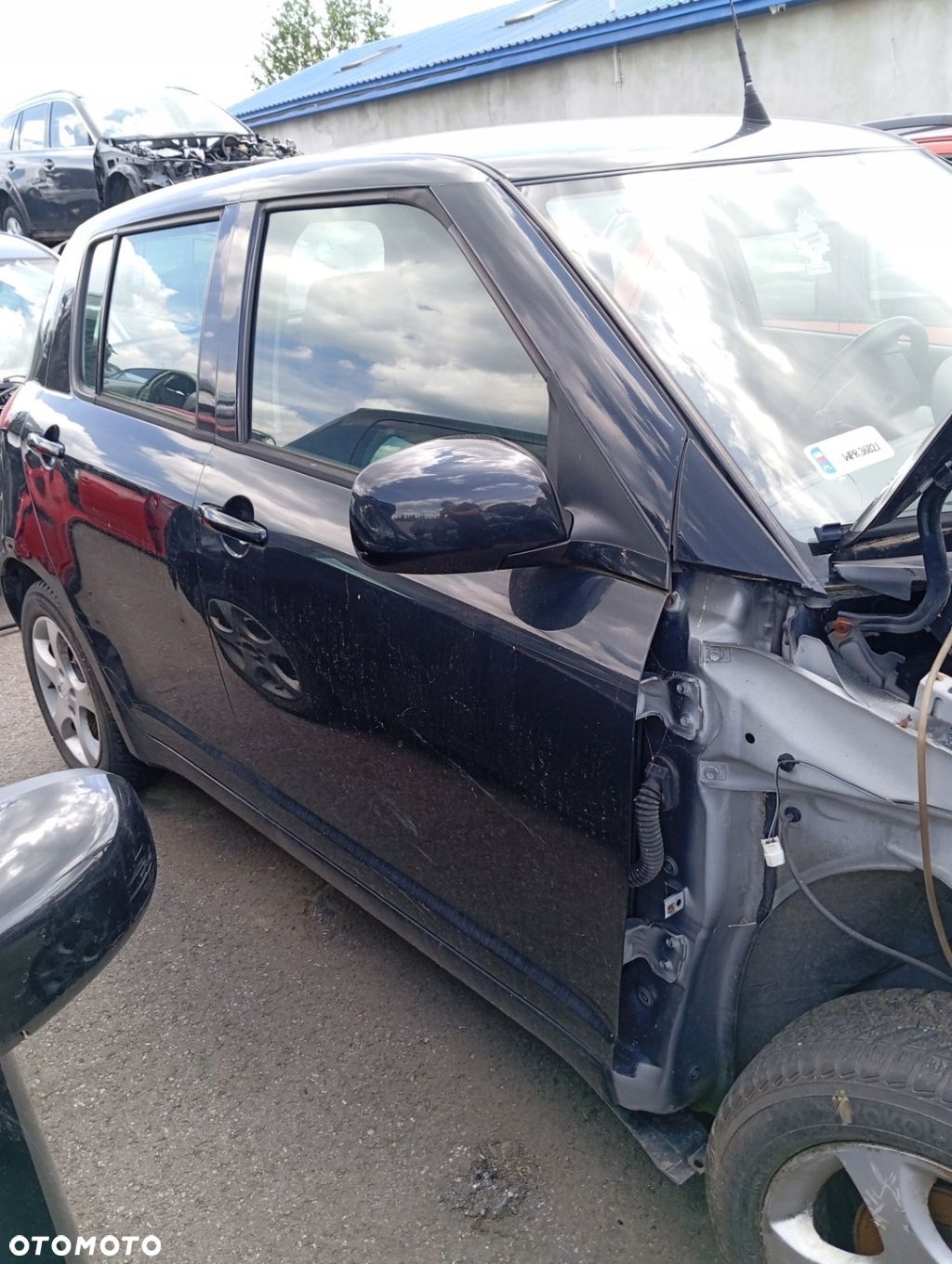 SUZUKI SWIFT MK6 DRZWI PRAWE PRZEDNIE PRZÓD - 1