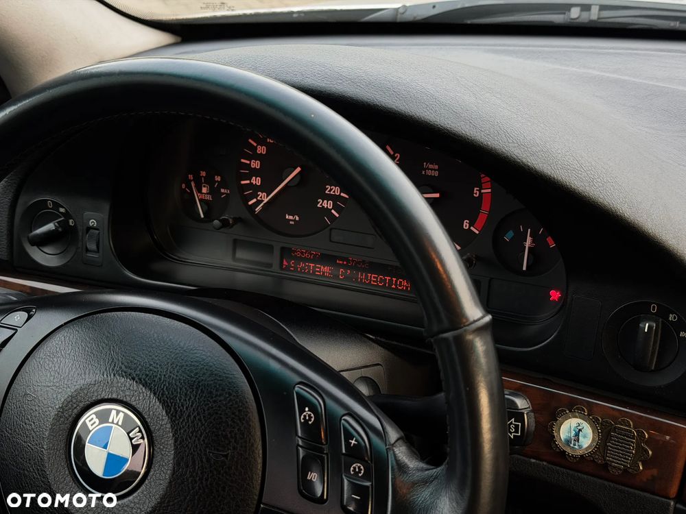 BMW Seria 5 - 21