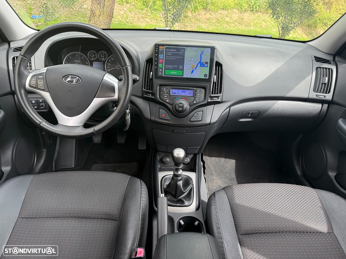 Hyundai i30 CW 1.6 CRDi STyle - 4