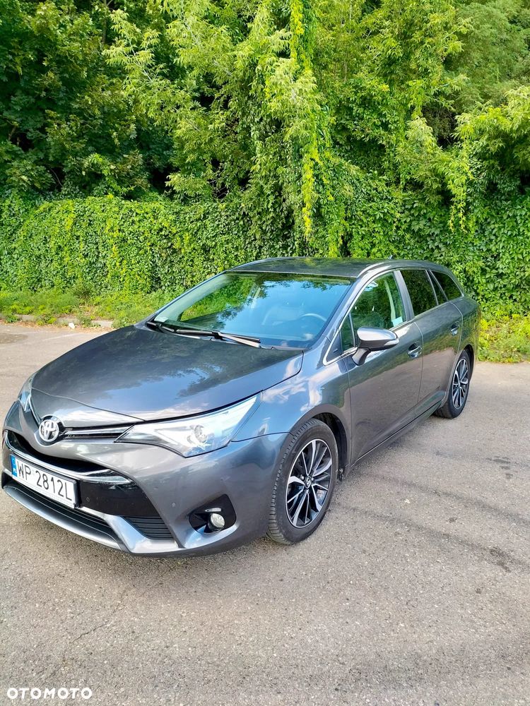 Toyota Avensis 2.0 Premium MS - 1