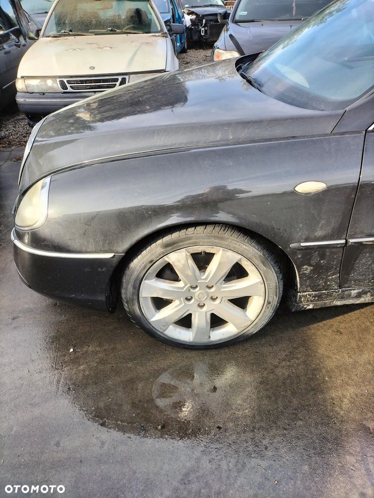 CAŁE AUTO NA CZĘŚCI KIEROWNICA DEKORY DREWNIANE NAGŁOŚNIENIE BOSE LANCIA THESIS 01-09r 2.4 JTD - 5