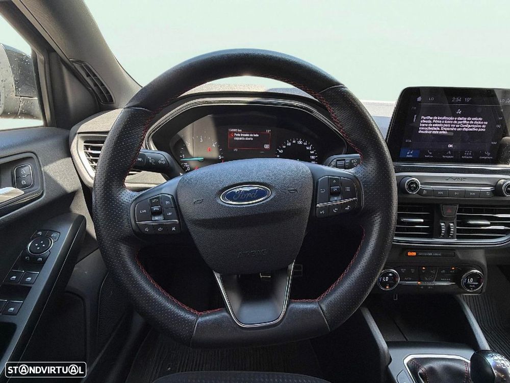 Ford Focus 1.5 TDCi ECOBlue ST-Line - 10