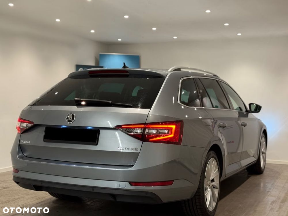 Skoda Superb 1.4 TSI ACT Active DSG - 7