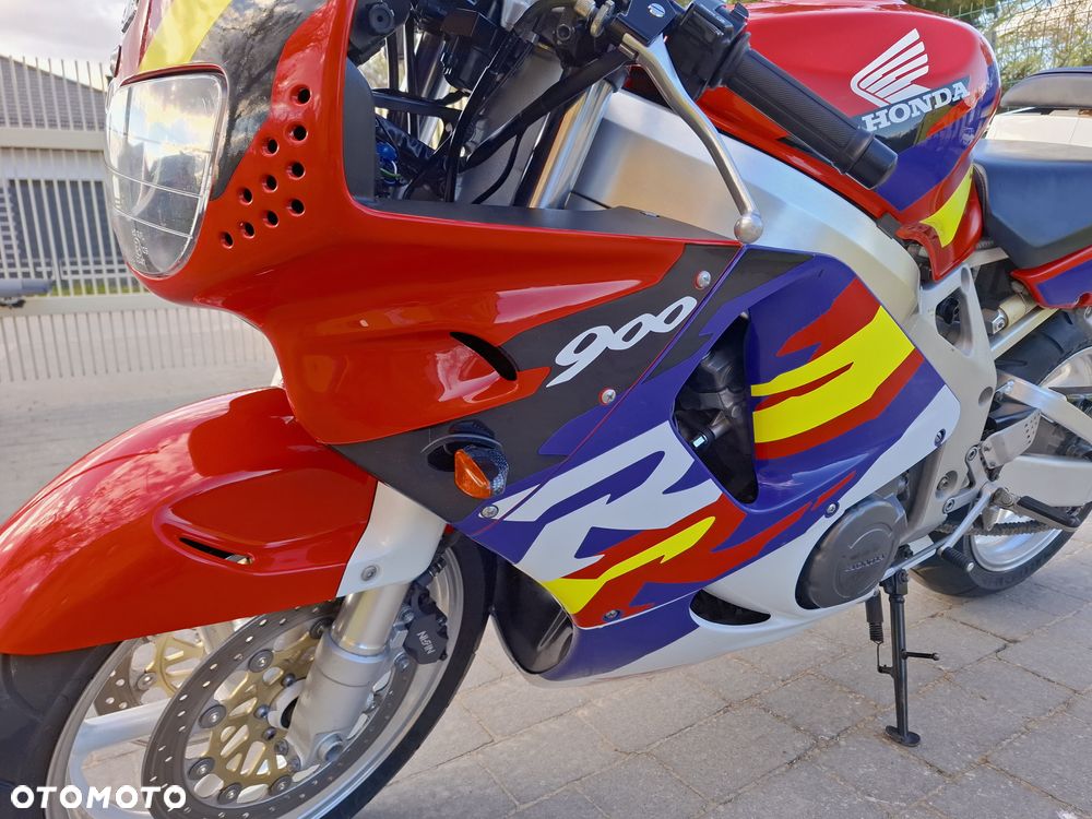 Honda CBR - 28