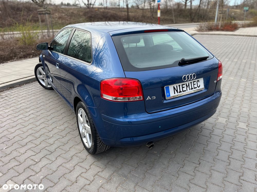 Audi A3 3-drzwiowe 1.6 Ambition - 16