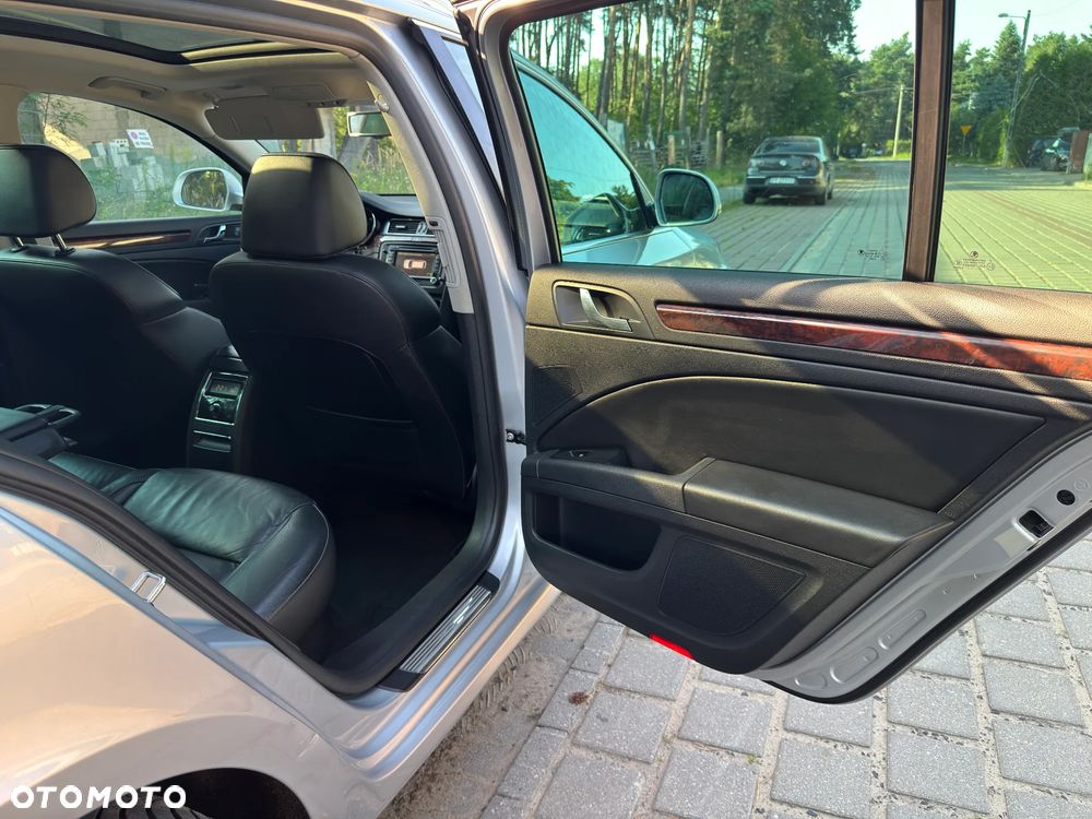 Skoda Superb 1.8 TSI Elegance DSG - 22