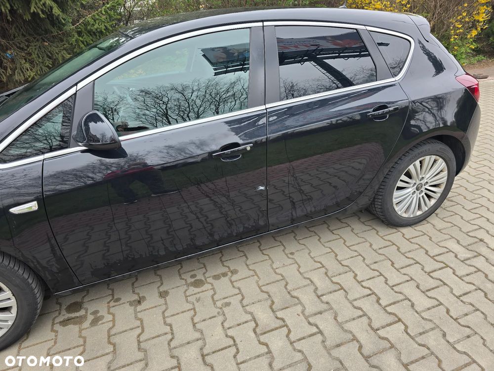 Opel Astra 2.0 CDTI Enjoy - 12