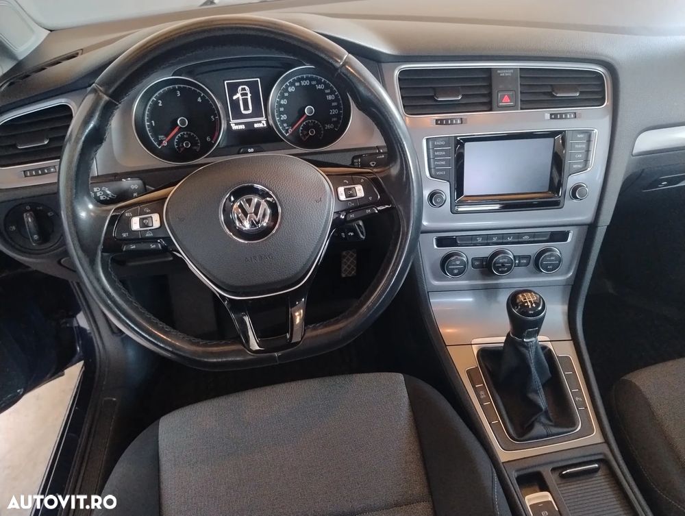 Volkswagen Golf 1.6 TDI BlueMotion Technology Comfortline - 9