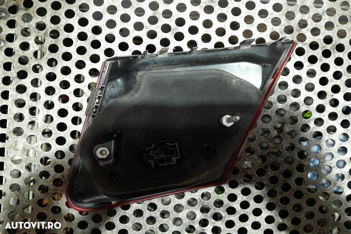 Lampa / Tripla stop dreapta pe capota portbagaj A2079063800 Mercedes- - 2