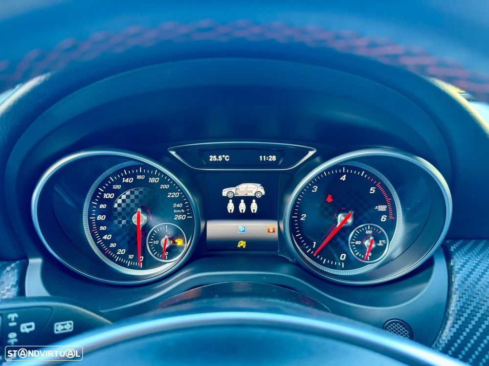Mercedes-Benz A 180 d AMG Line - 31