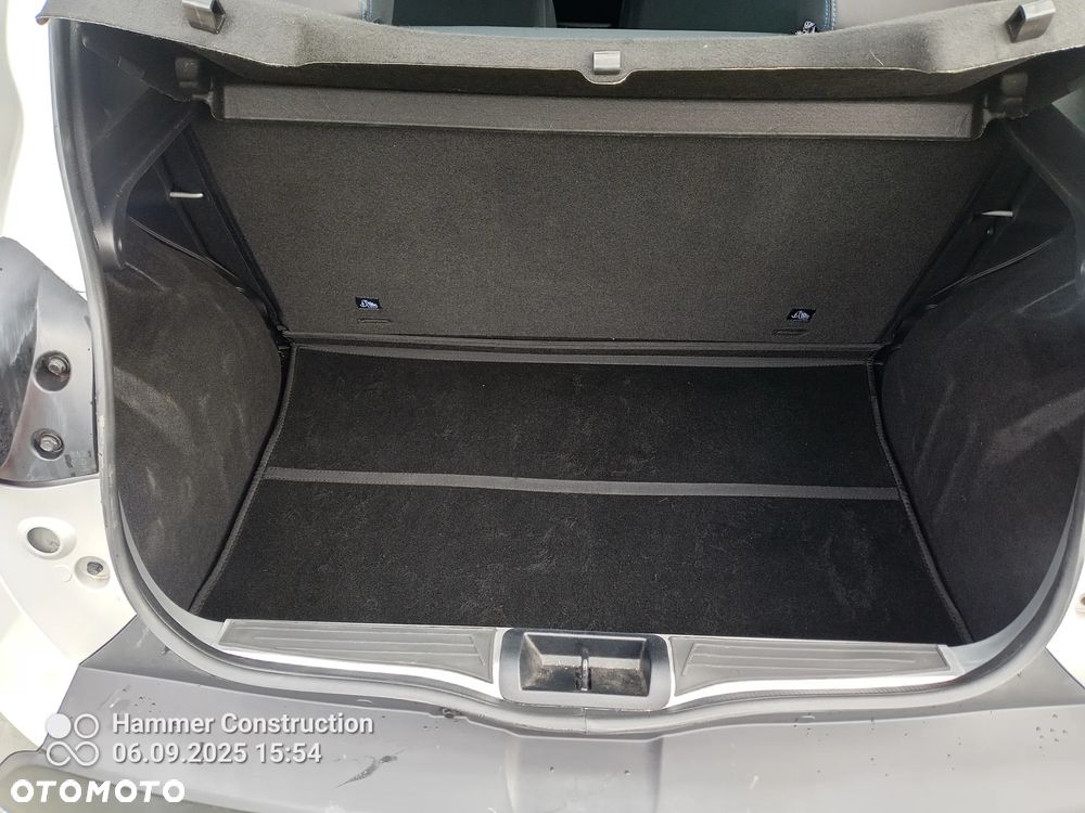 Dacia Spring Comfort Plus - 16