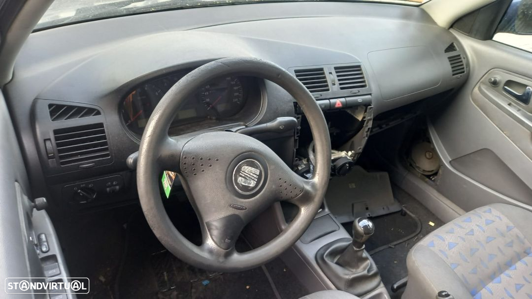 Tablier Seat Cordoba Ibiza 6k2 1.4 de 2000 - 5