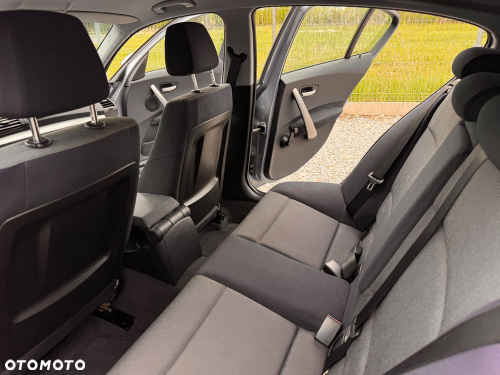 BMW Seria 1 - 18