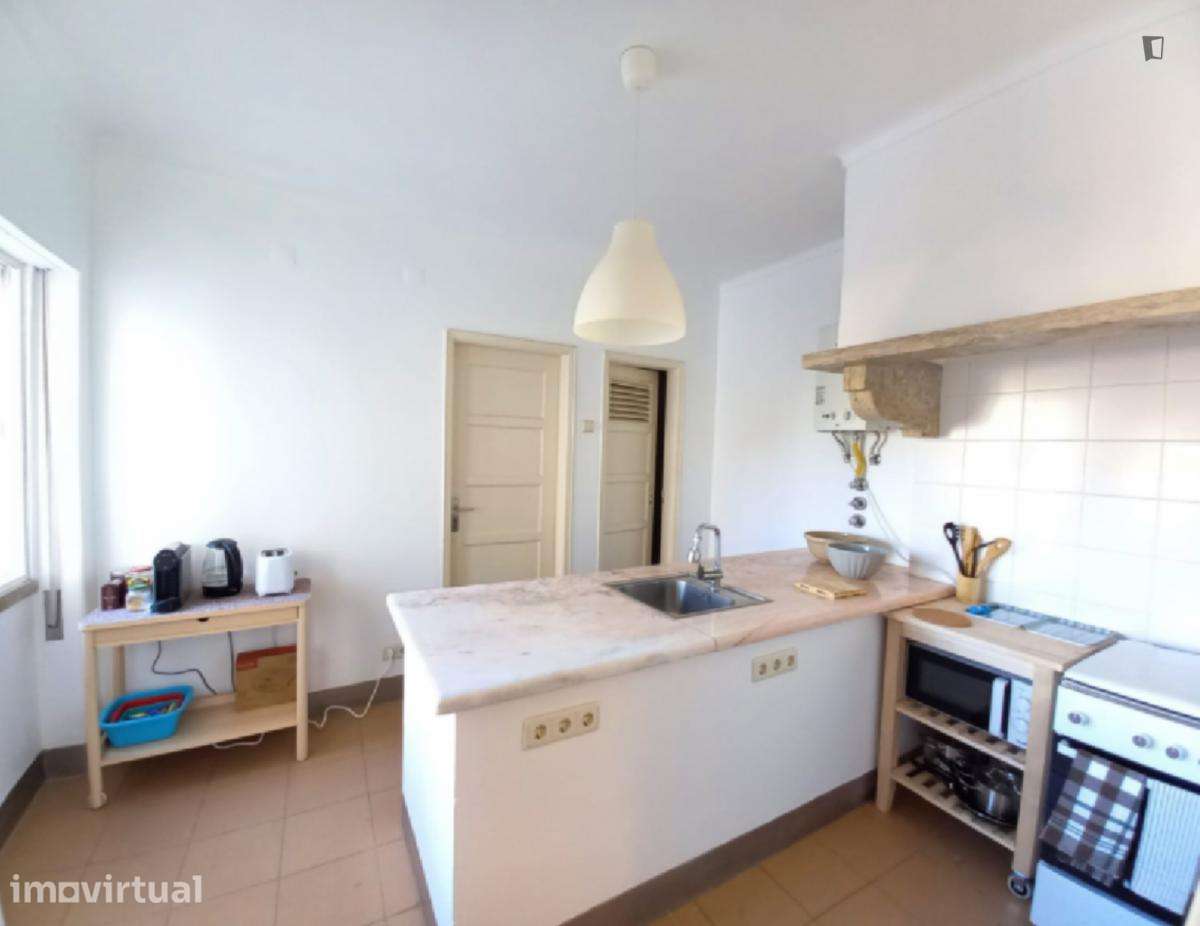 Quarto - localizado em Arroios Lisbon - Grande imagem: 4/8
